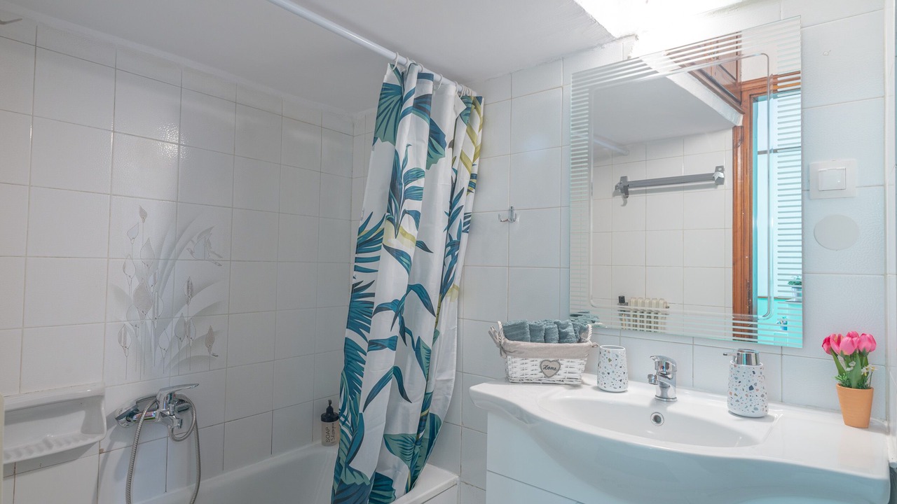 Photo of Bathroom in Old Town