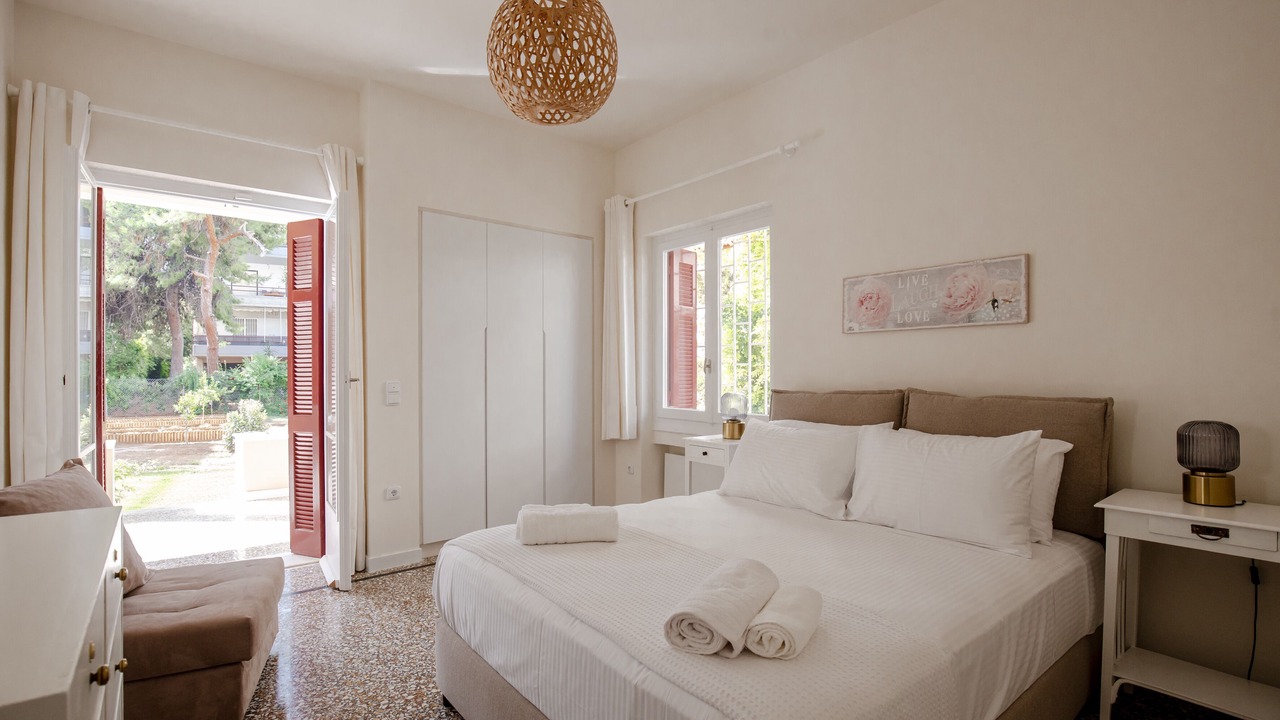 Photo of Bedroom in Glyfada