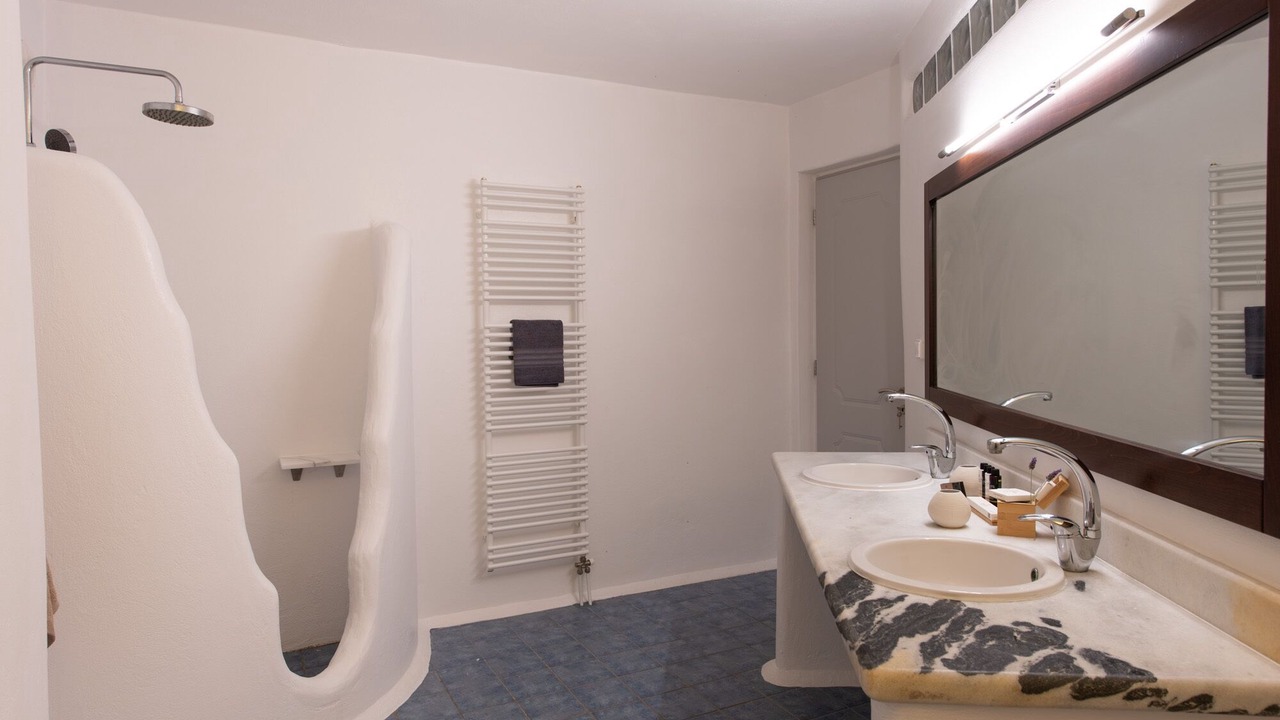 Photo of Bathroom in Paros