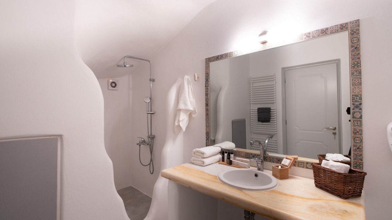 Photo of Bathroom in Paros