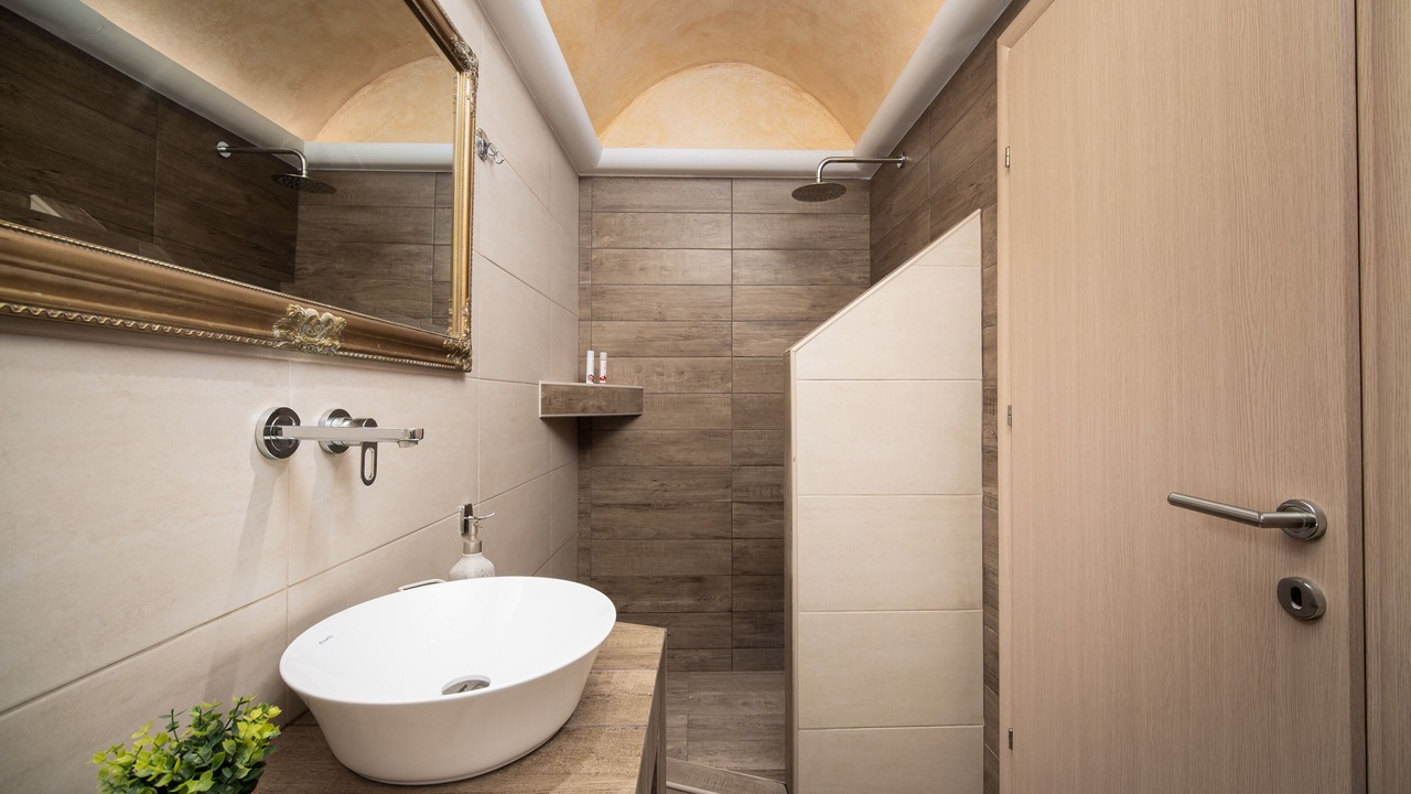 Photo of Bathroom in Vothon