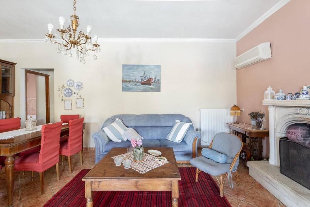 Photo of Livingroom in Ormos Agiou Ioannou