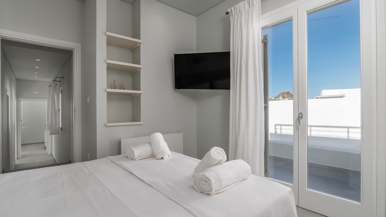 Photo of Bedroom in Milos