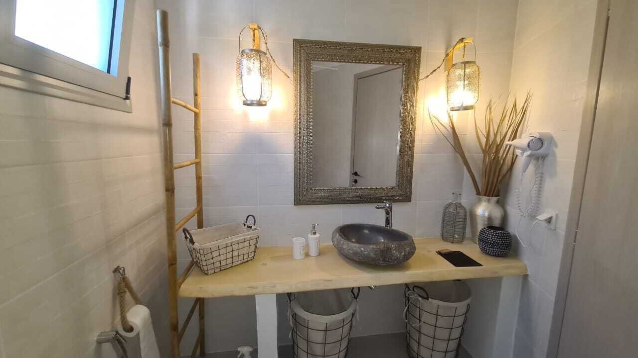 Photo of Bathroom in Asprogerakata