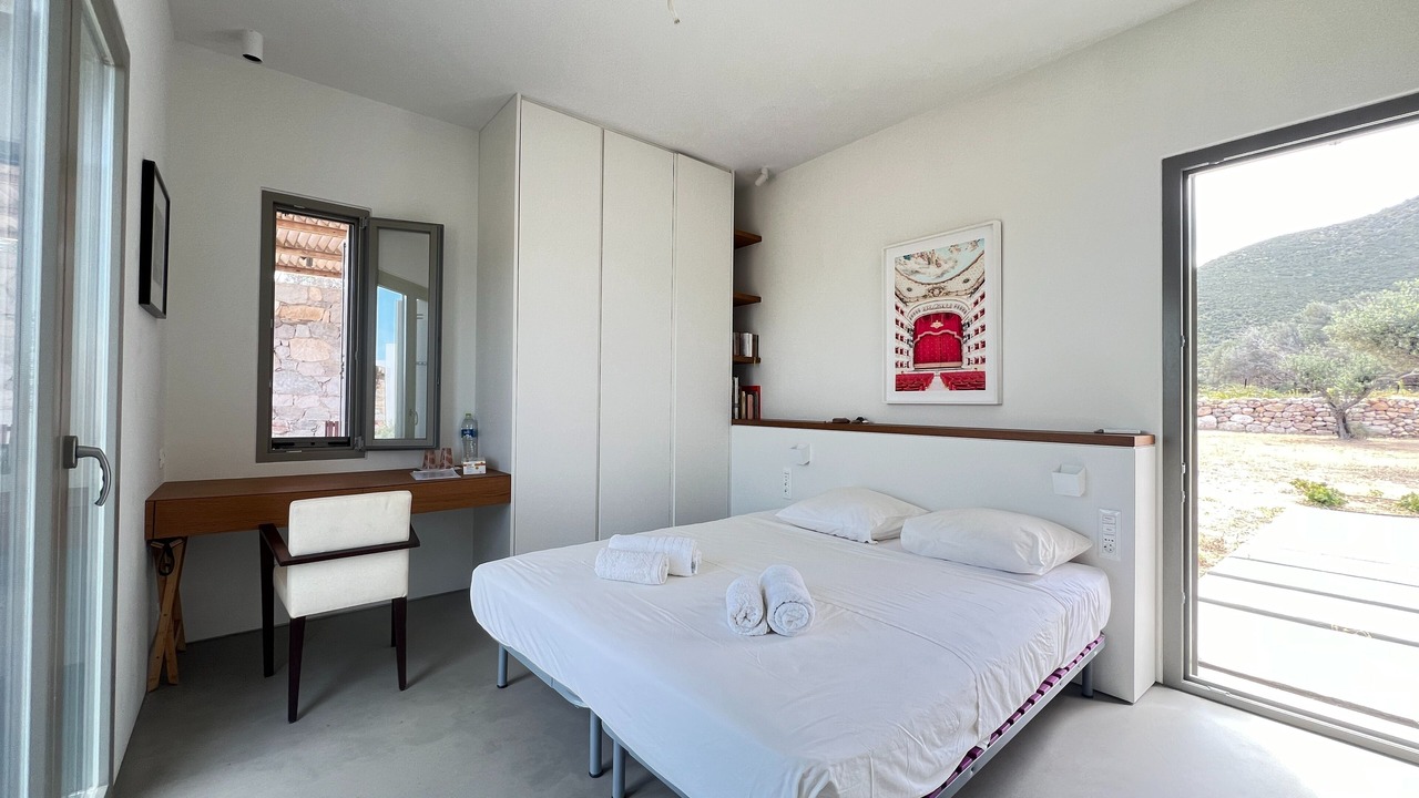 Photo of Bedroom in Milos