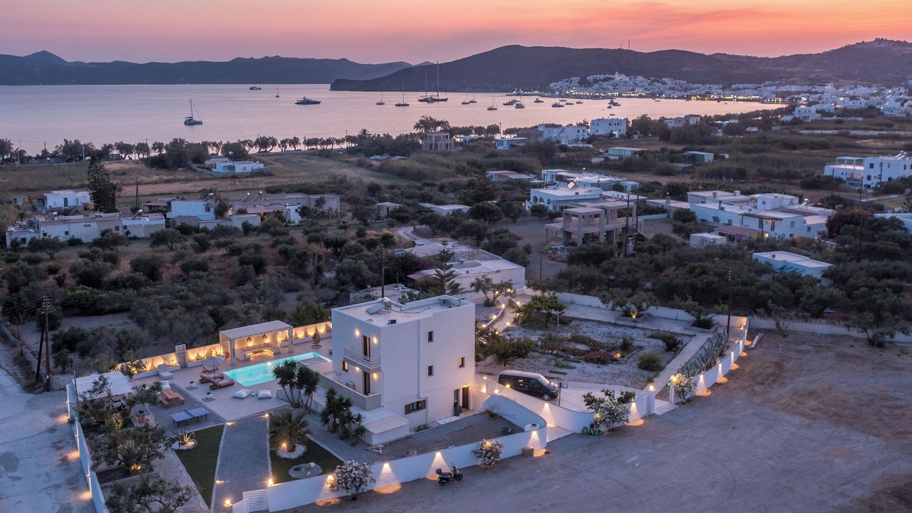 Photo of Outdoor in Adamas