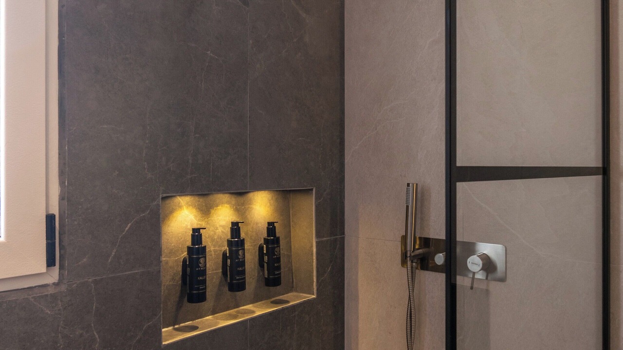 Photo of Bathroom in Adamas