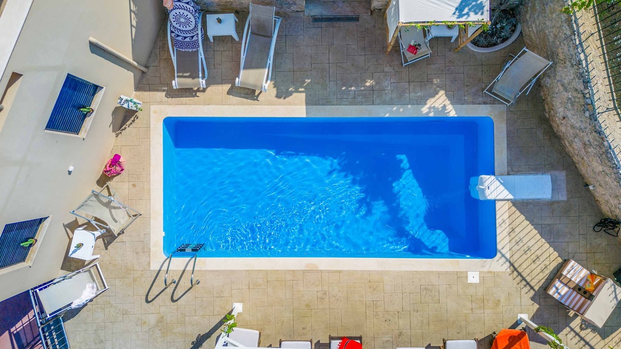 Photo of Outdoor in Monopari