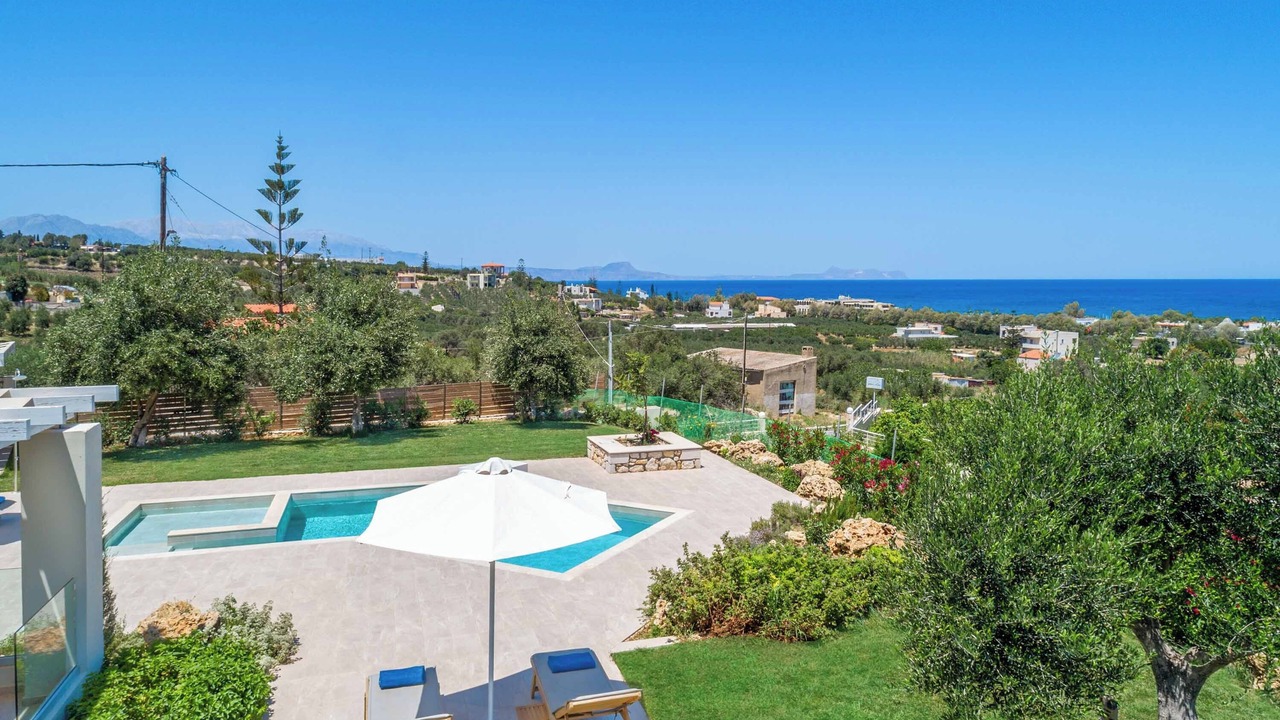Photo of Outdoor in Adelianos Kampos