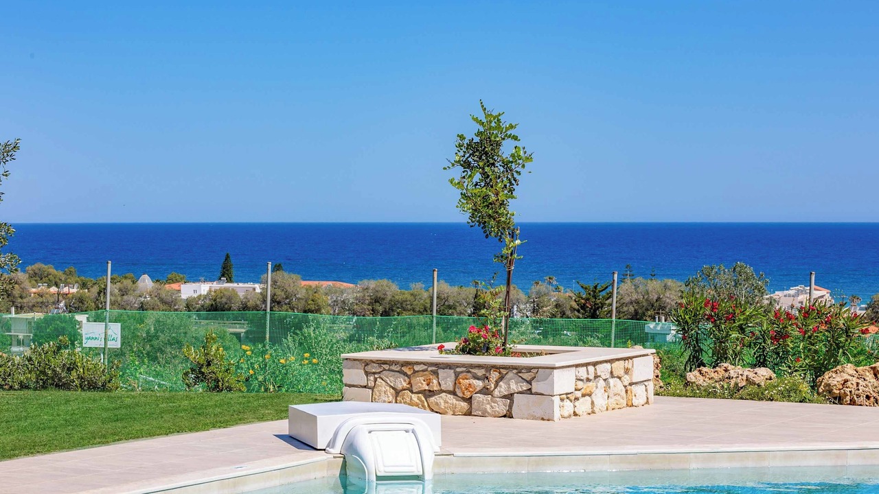 Photo of Outdoor in Adelianos Kampos