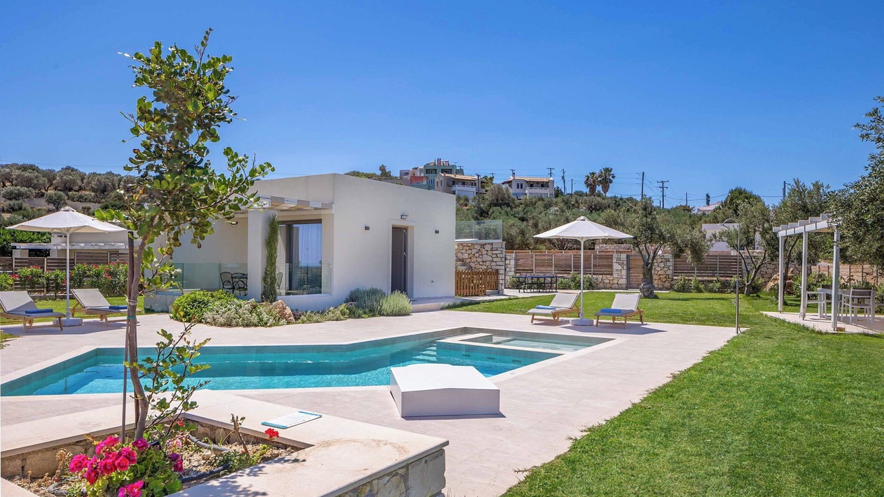 Photo of Outdoor in Adelianos Kampos