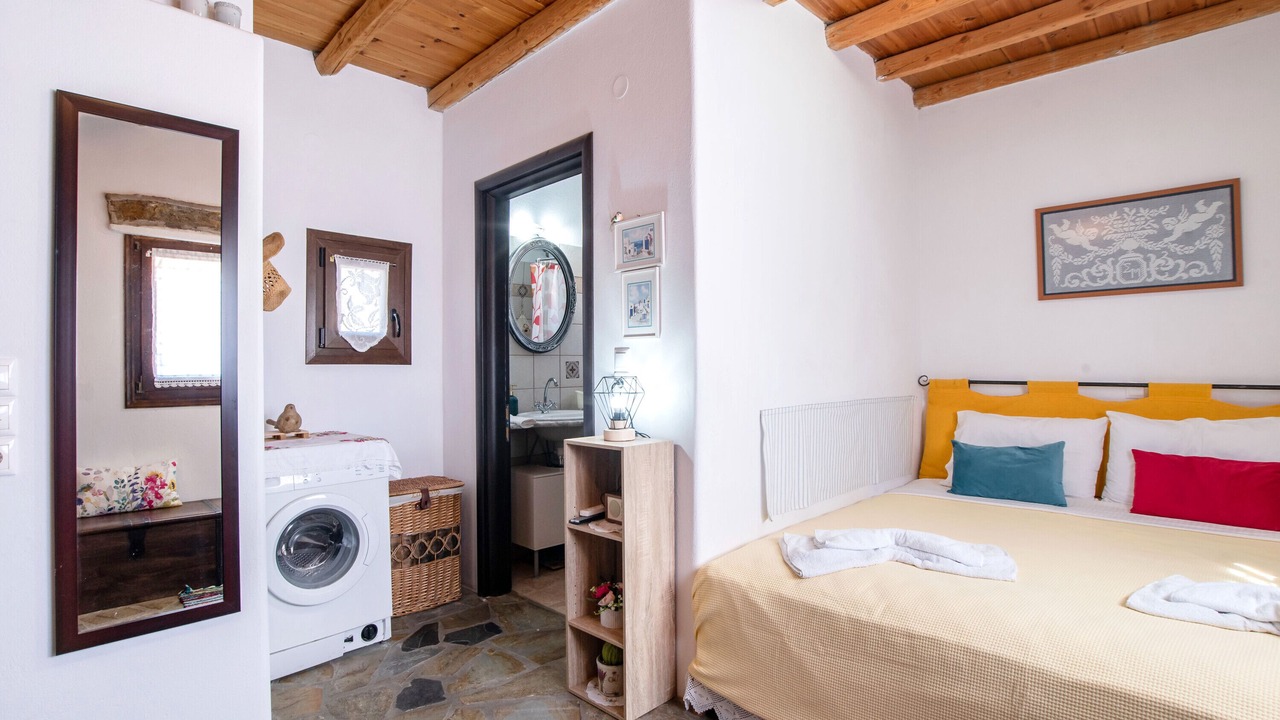 Photo of Bedroom in Nea Cryssi Akti