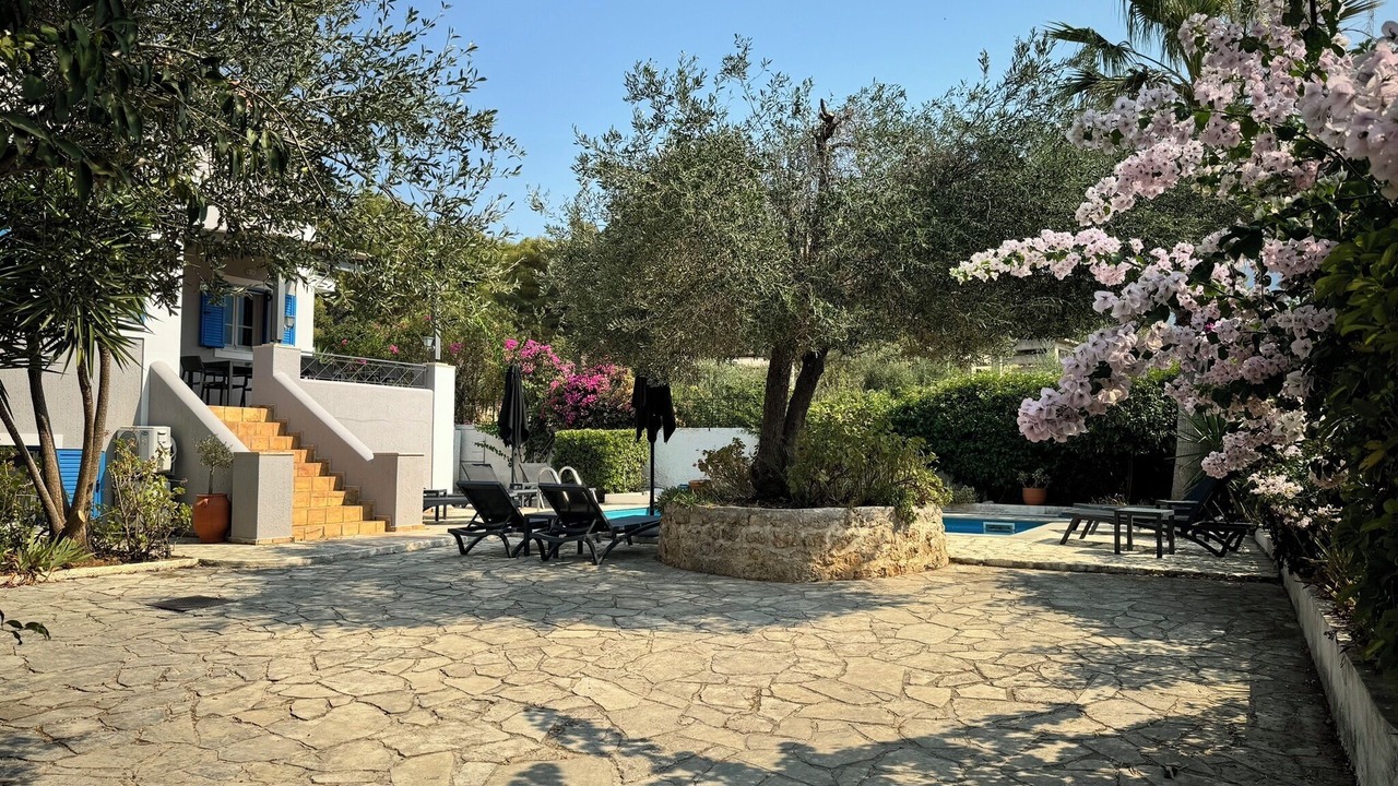 Photo of Others in Pesada