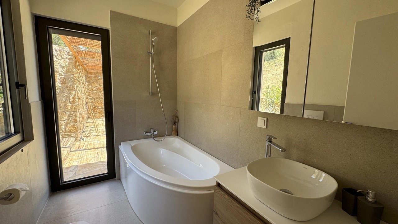 Photo of Bathroom in Pylos-Nestoras