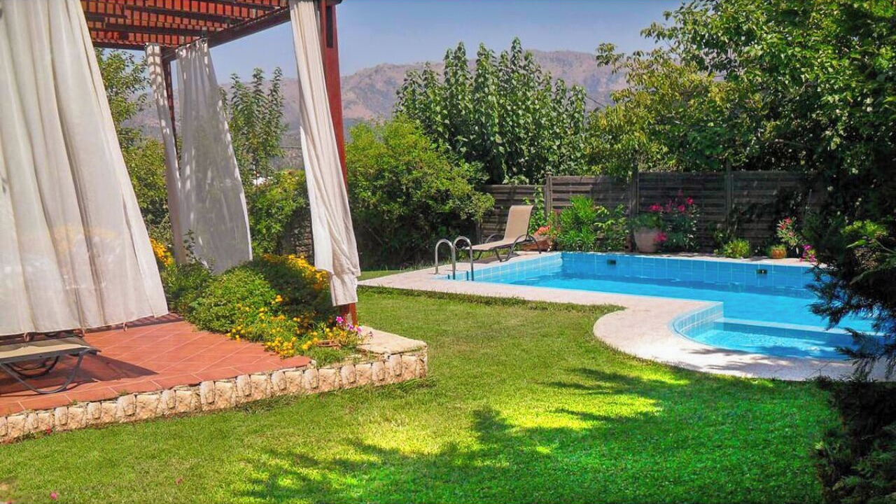 Photo of Outdoor in Skines