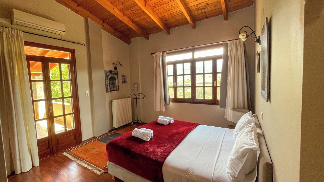 Photo of Bedroom in Skines