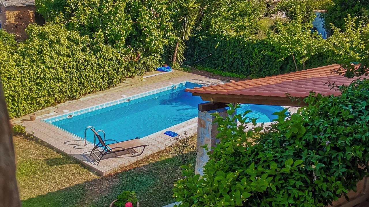 Photo of Outdoor in Skines