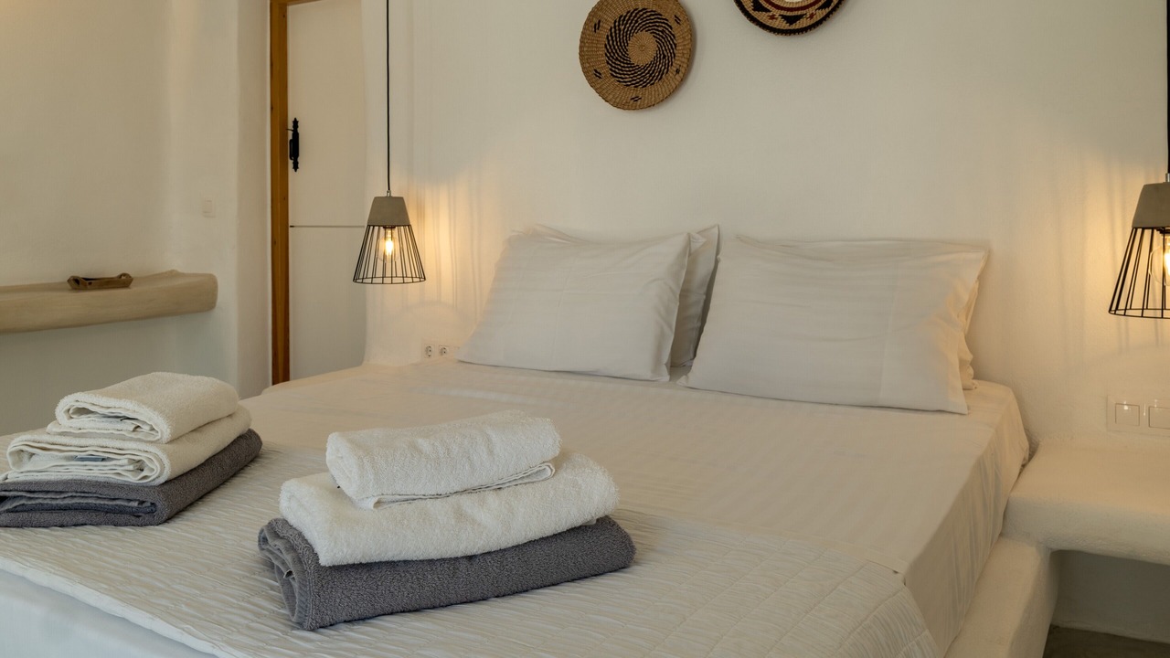 Photo of Bedroom in Milopotas