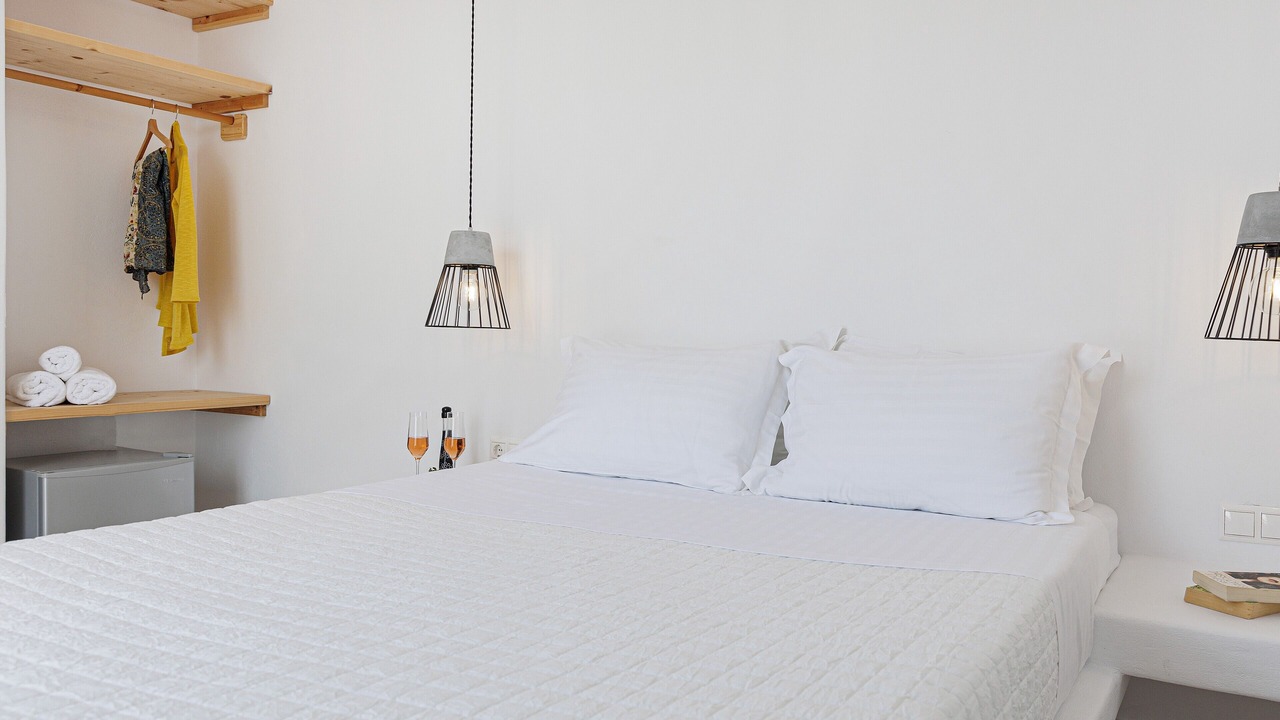 Photo of Bedroom in Milopotas