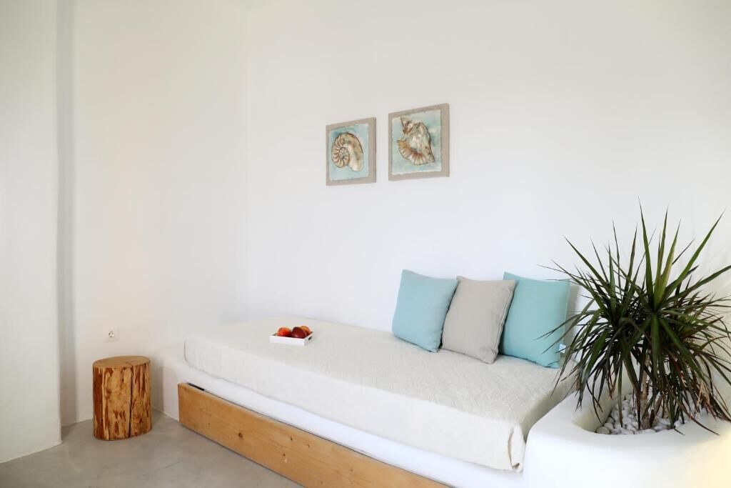 Photo of Bedroom in Milopotas
