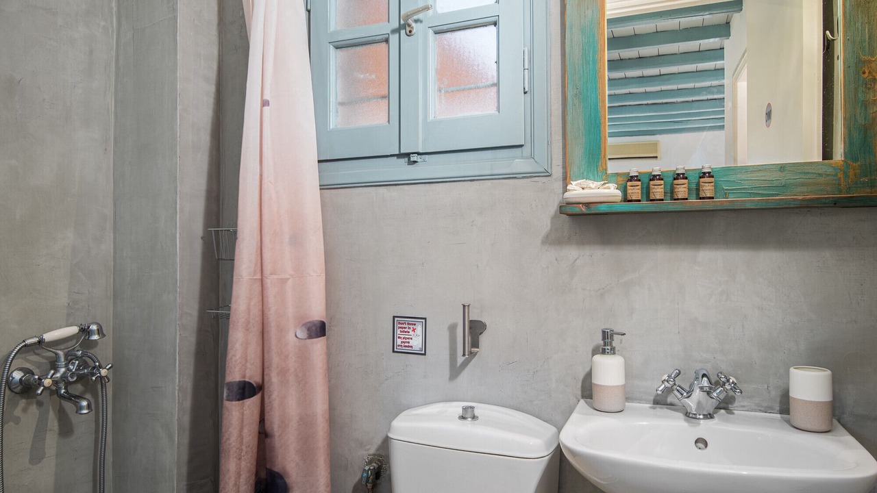 Photo of Bathroom in Serifos