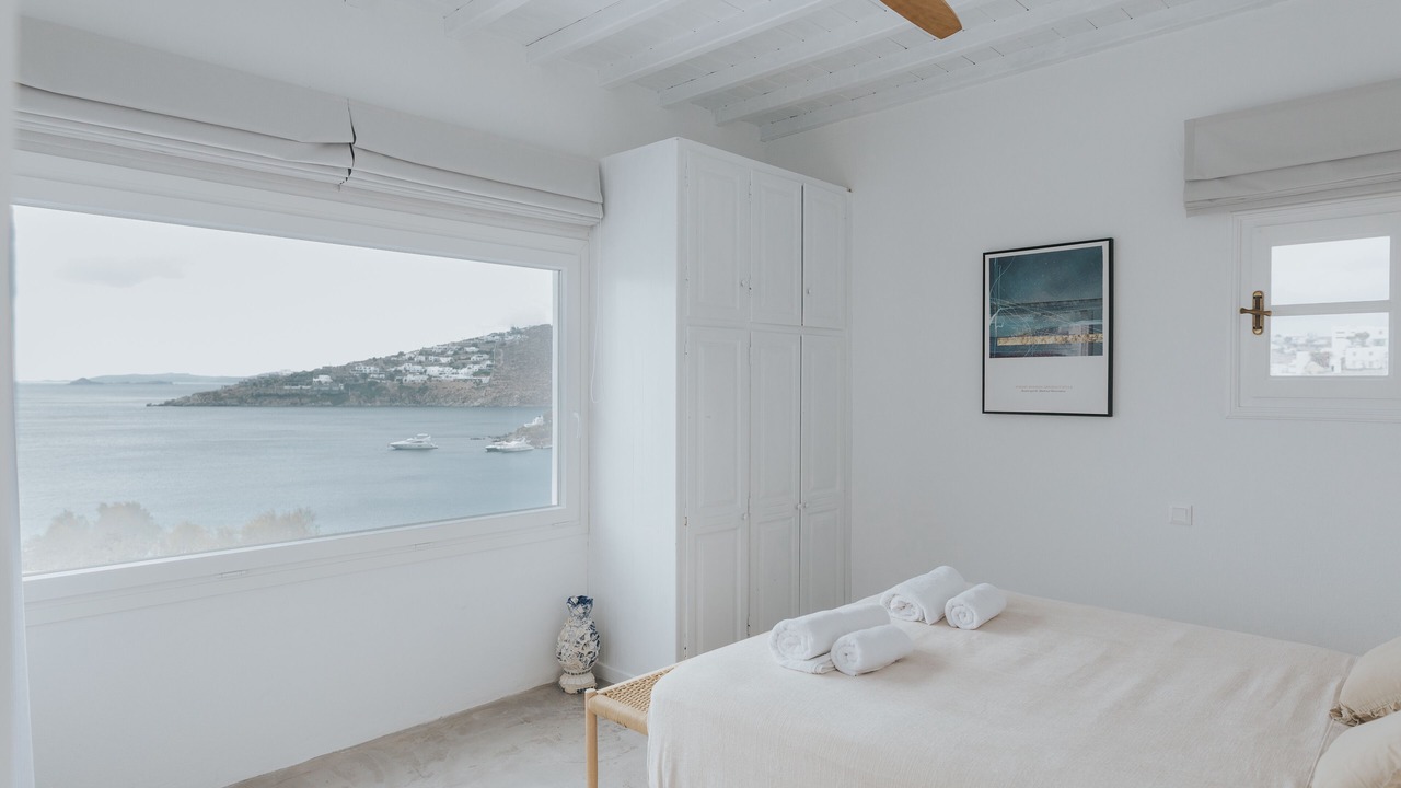Photo of Bedroom in Platis Gialos