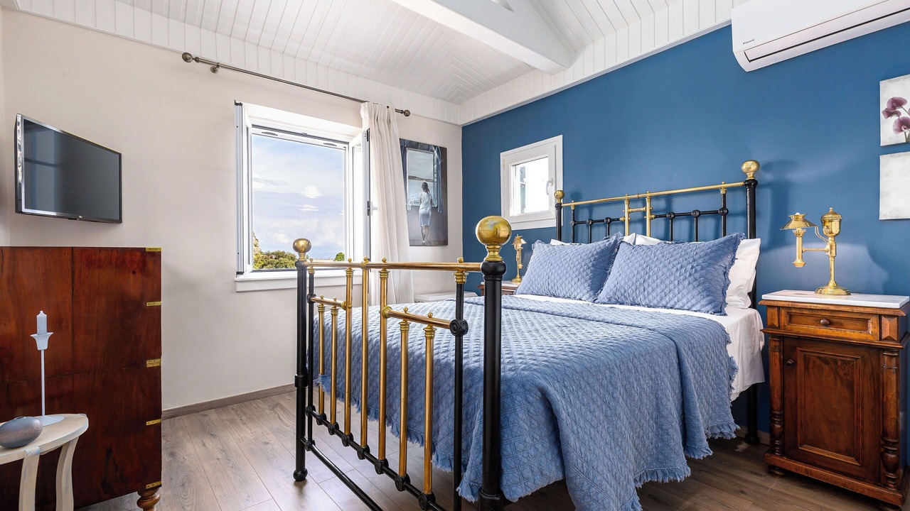 Photo of Bedroom in Old Town