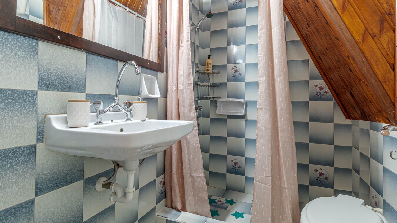 Photo of Bathroom in Doukades