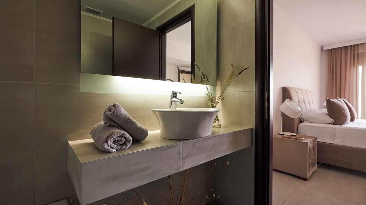 Photo of Bathroom in Katakali