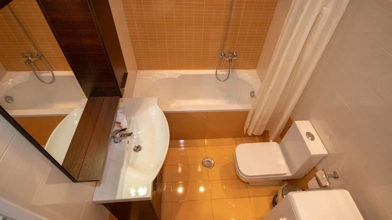 Photo of Bathroom in Volos City Centre