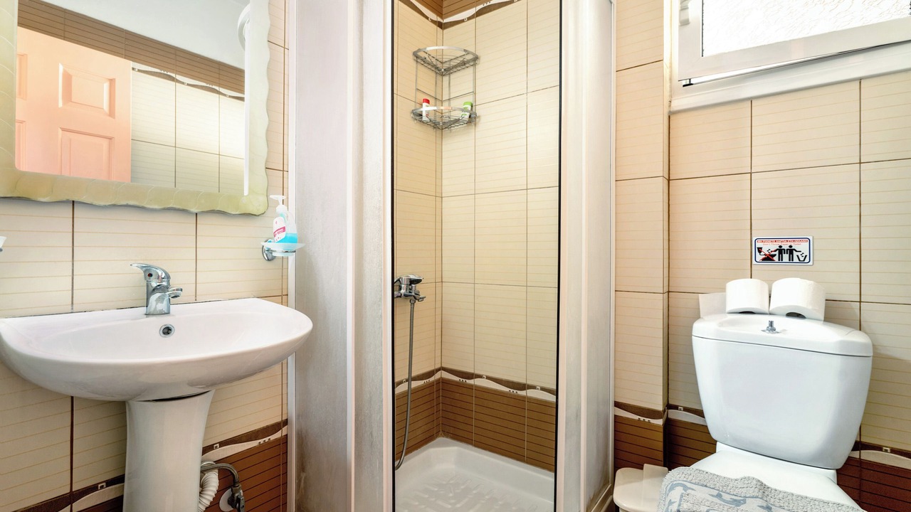 Photo of Bathroom in Mikros Gialos