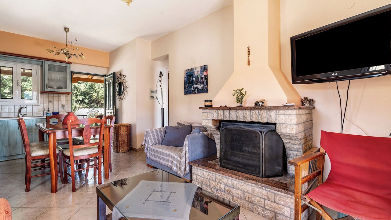 Photo of Livingroom in Mikros Gialos