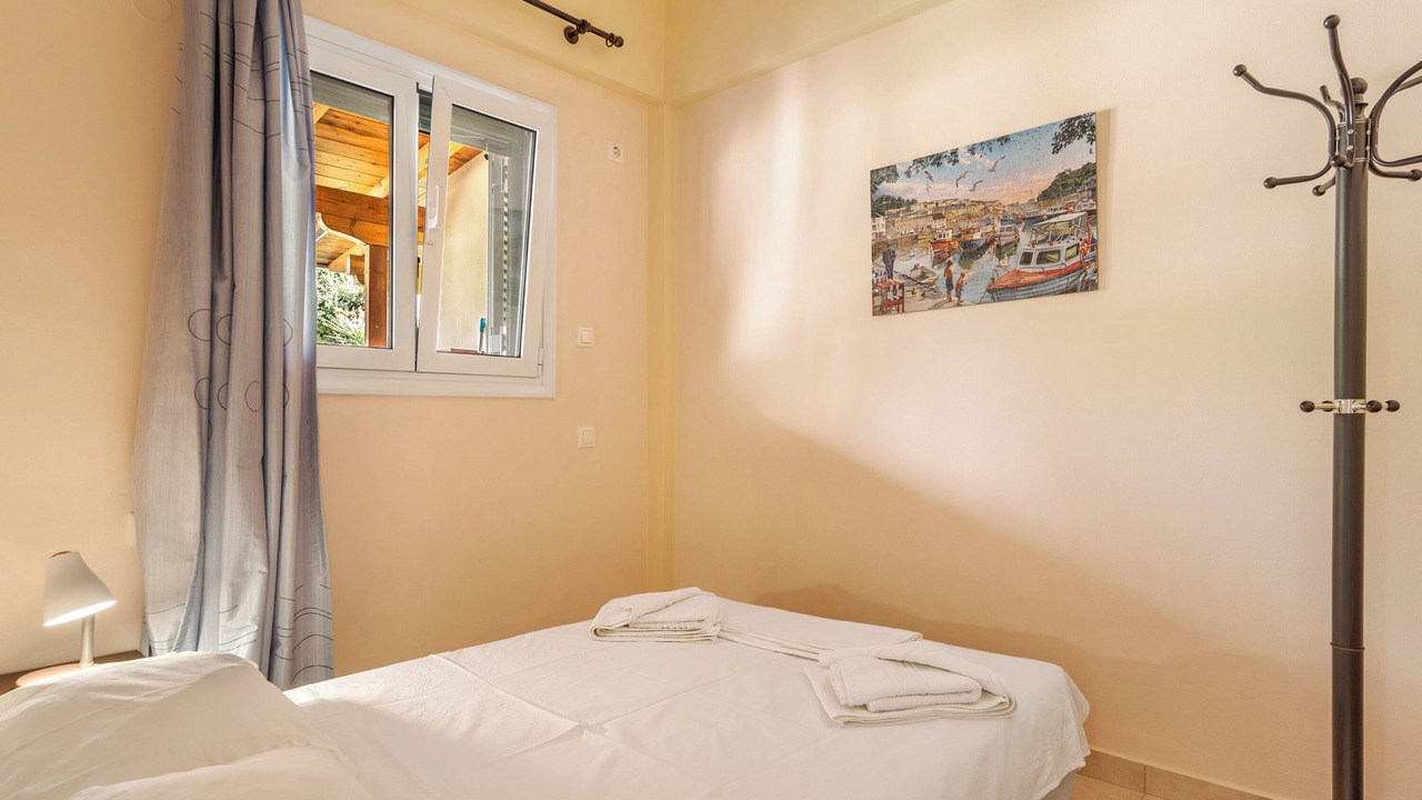 Photo of Bedroom in Mikros Gialos
