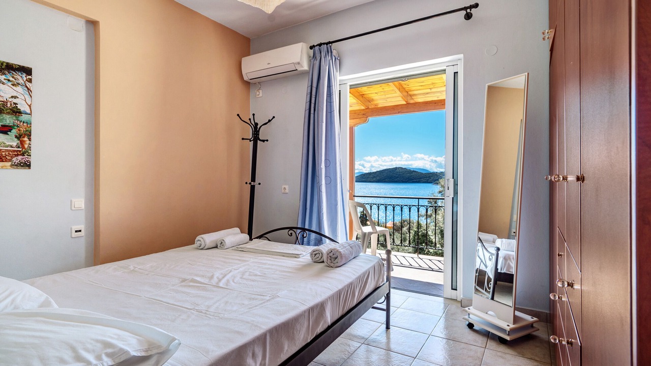 Photo of Bedroom in Mikros Gialos