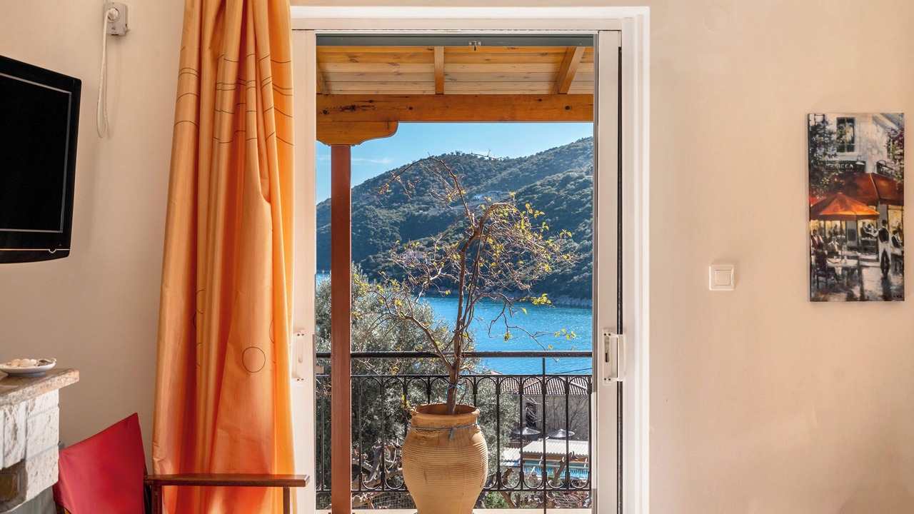 Photo of Others in Mikros Gialos