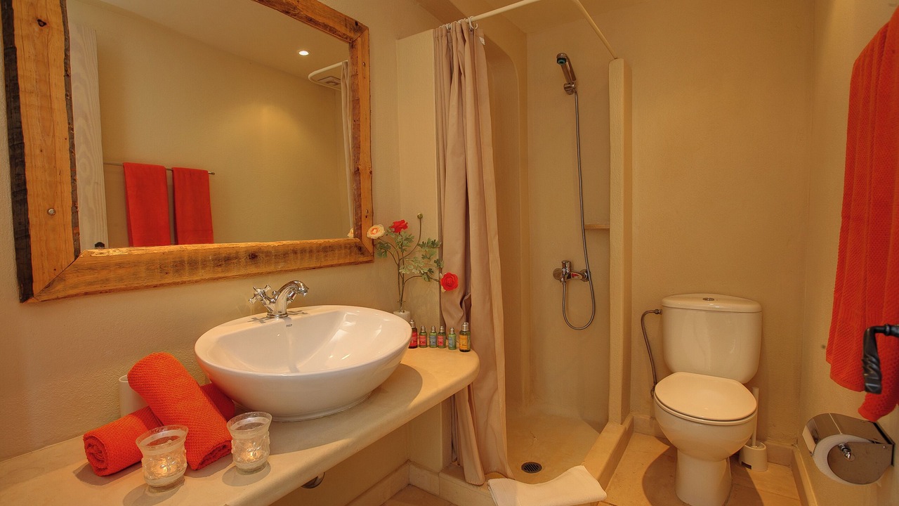 Photo of Bathroom in Karavados