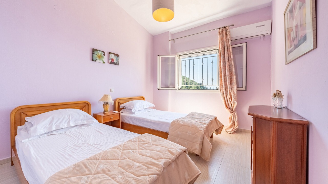 Photo of Bedroom in Katavolos