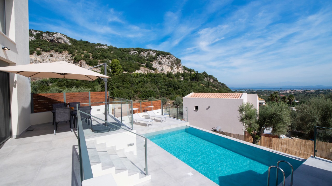 Photo of Outdoor in Apolpaina