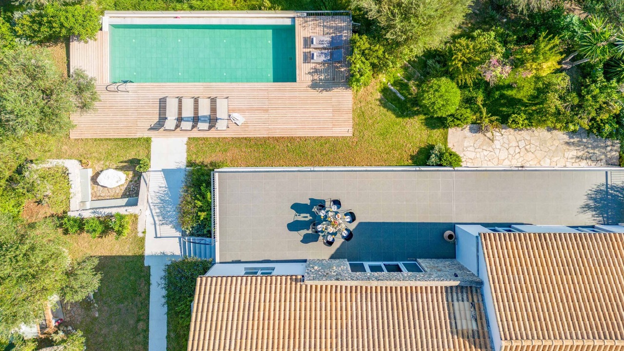Photo of Outdoor in Chlomos