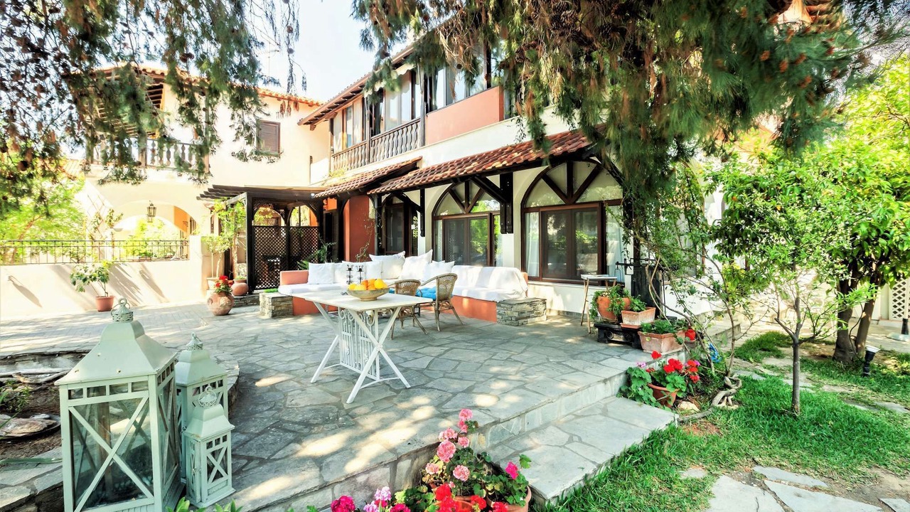 Photo of Patio Balcony in Paradhisos
