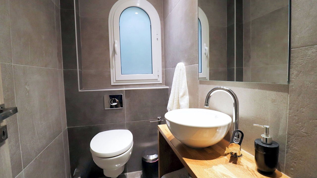 Photo of Bathroom in Pirgi