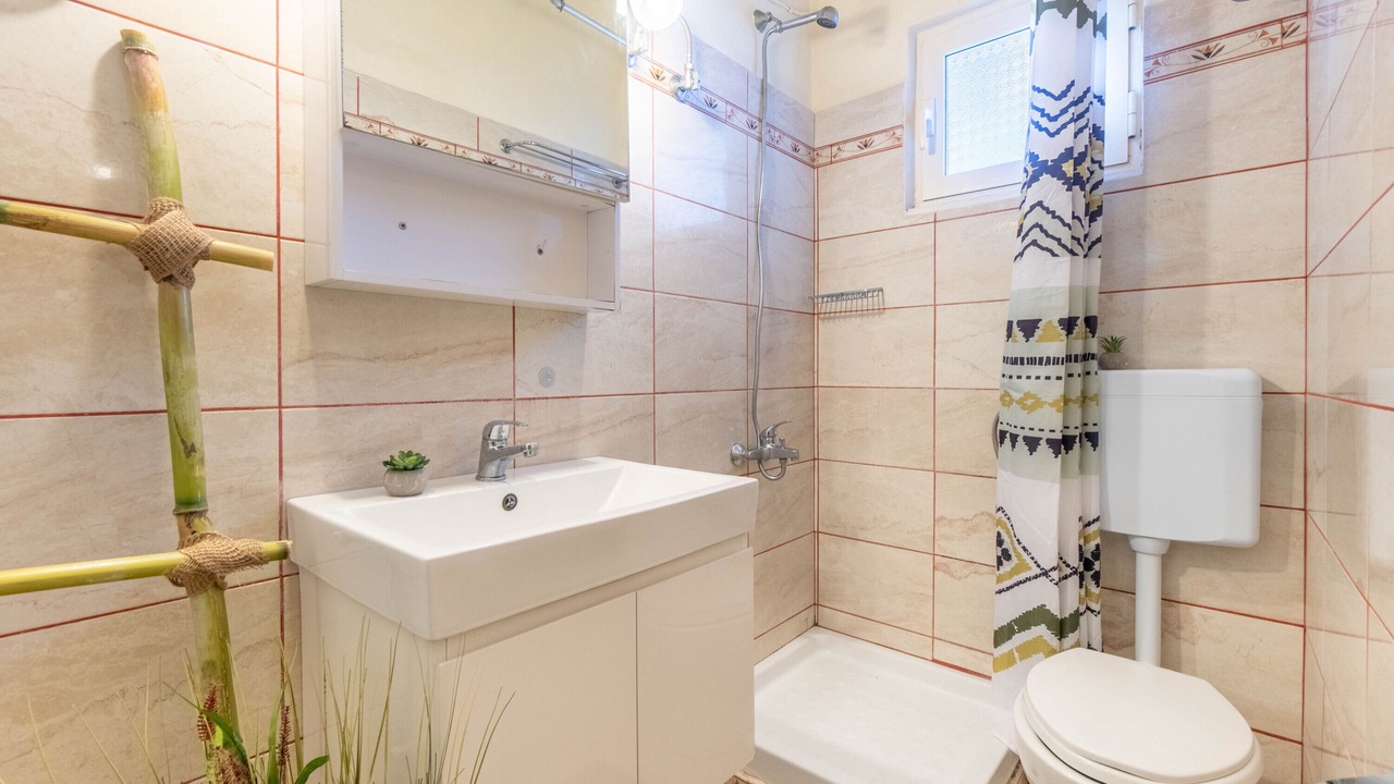 Photo of Bathroom in Agia Pelagia Chlomou