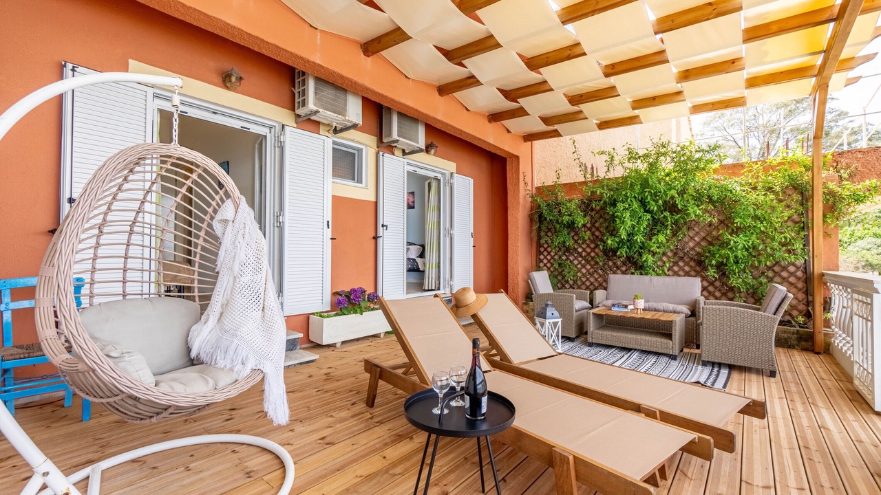 Photo of Patio Balcony in Agia Pelagia Chlomou