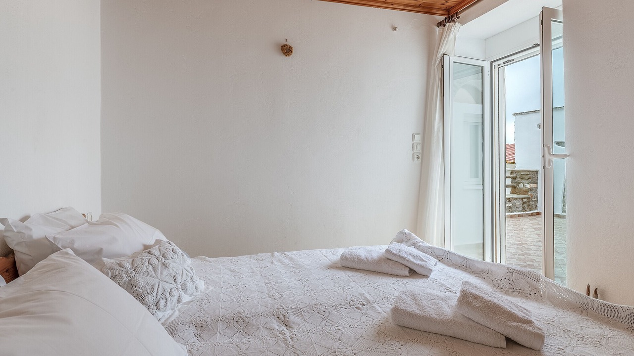 Photo of Bedroom in Koronos