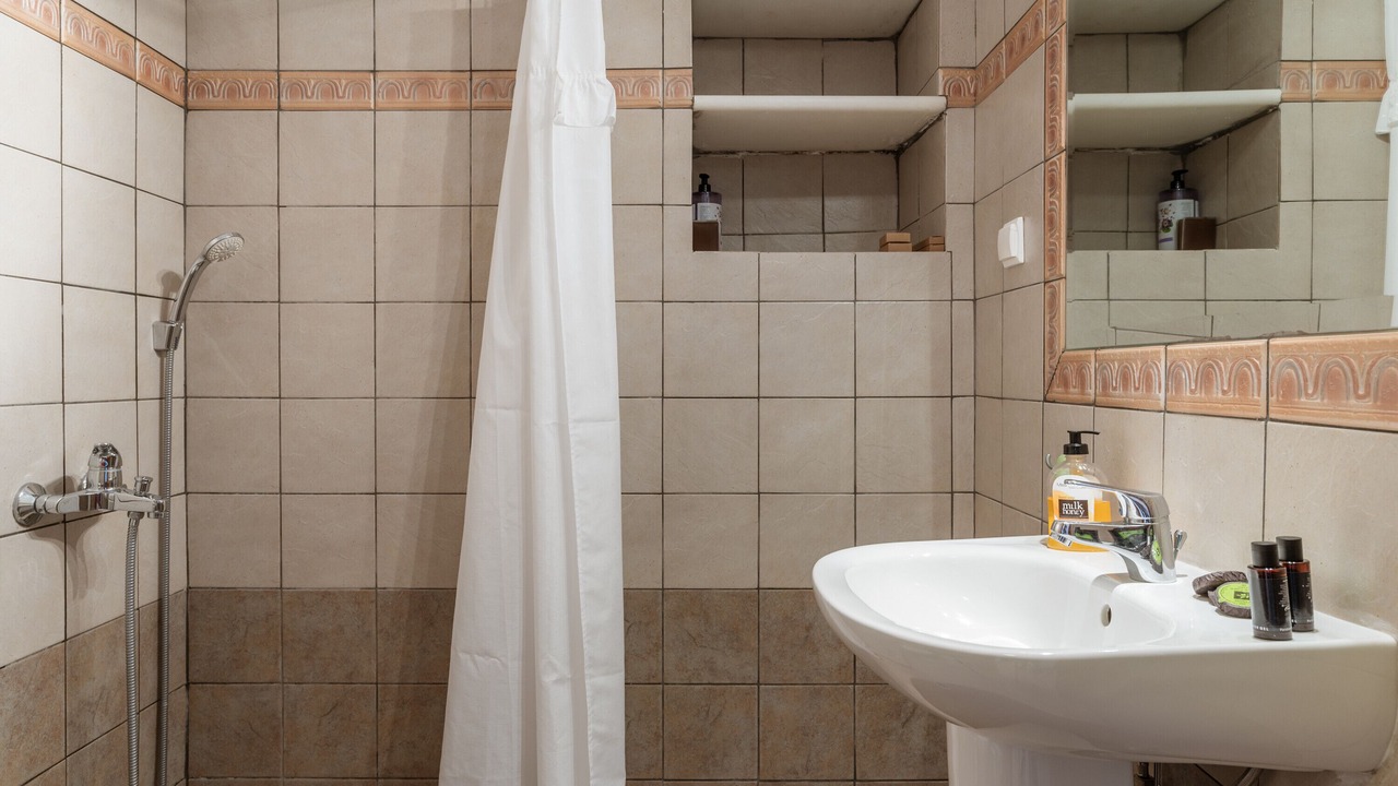 Photo of Bathroom in Koronos