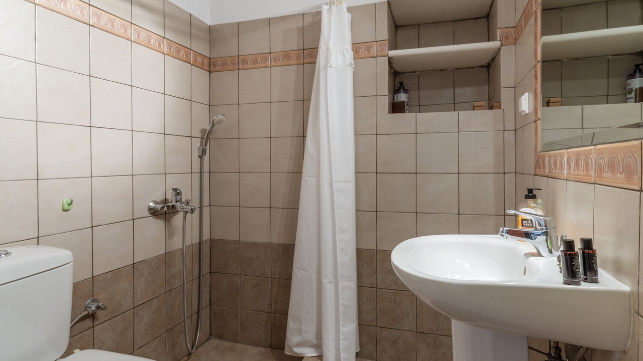 Photo of Bathroom in Koronos
