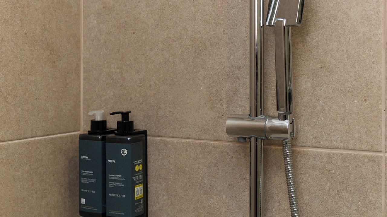 Photo of Bathroom in Vardaris