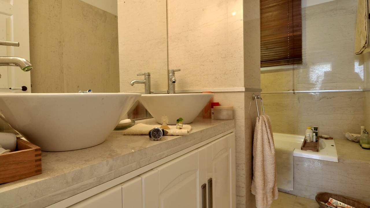 Photo of Bathroom in Molos