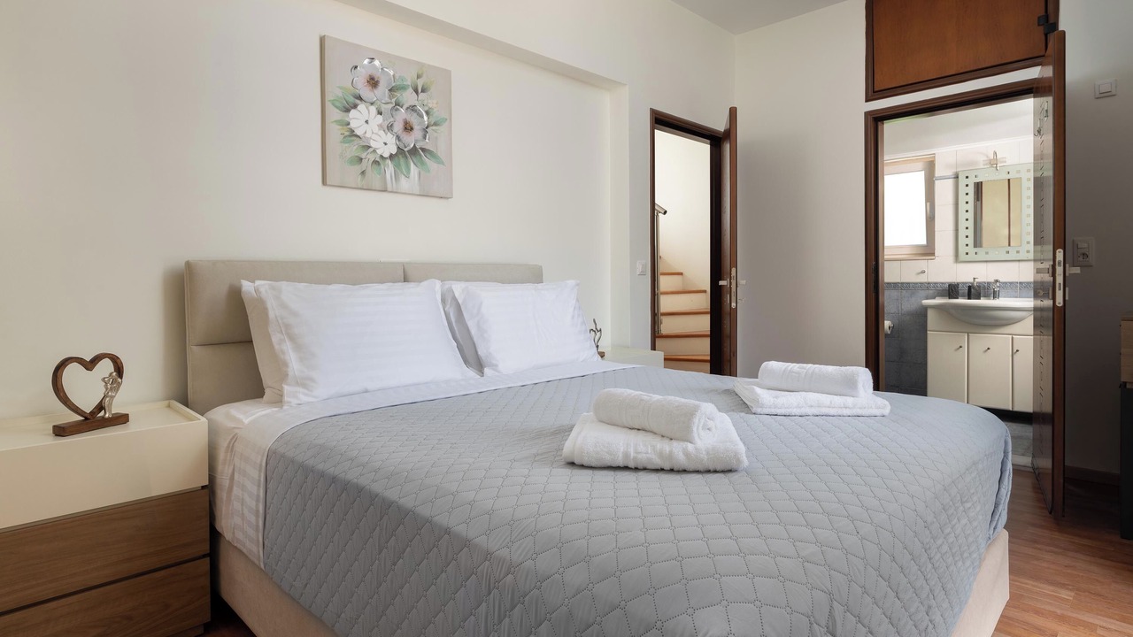 Photo of Bedroom in Asgourou