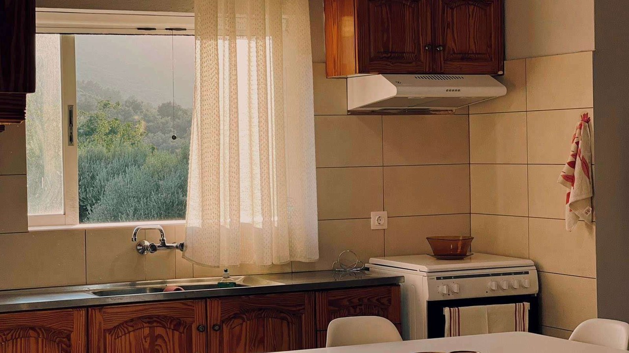 Photo of Kitchen in Troezen